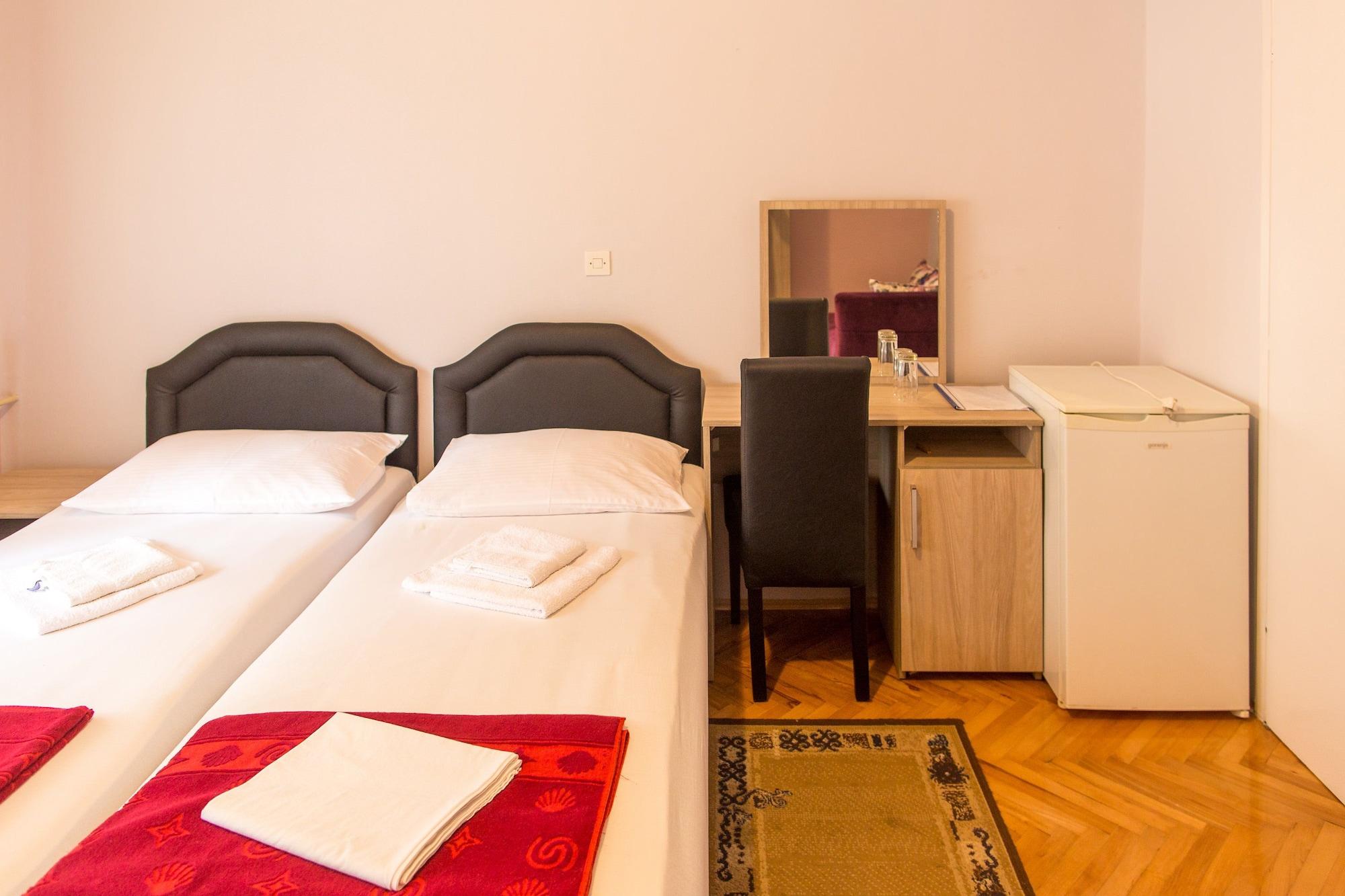 Guesthouse Blue Coast 부드바 외부 사진