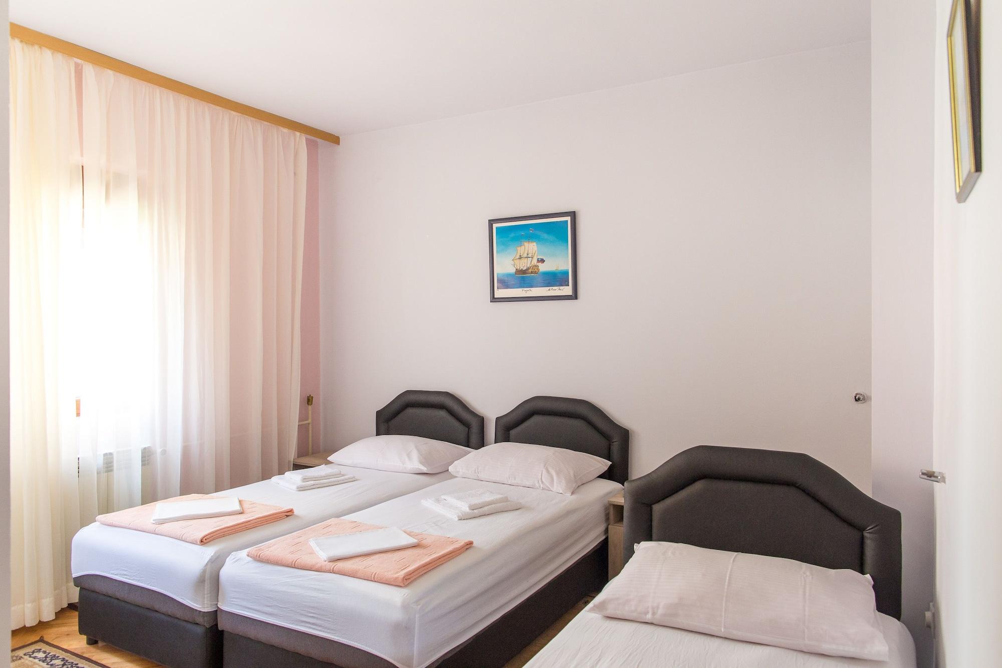 Guesthouse Blue Coast 부드바 외부 사진