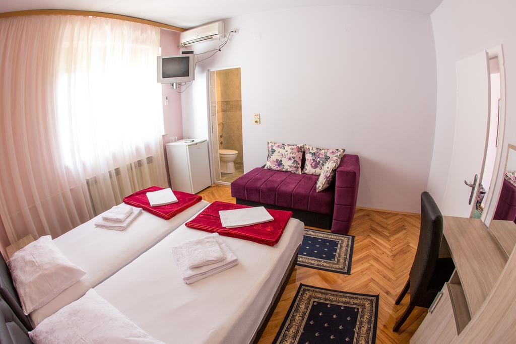 Guesthouse Blue Coast 부드바 외부 사진